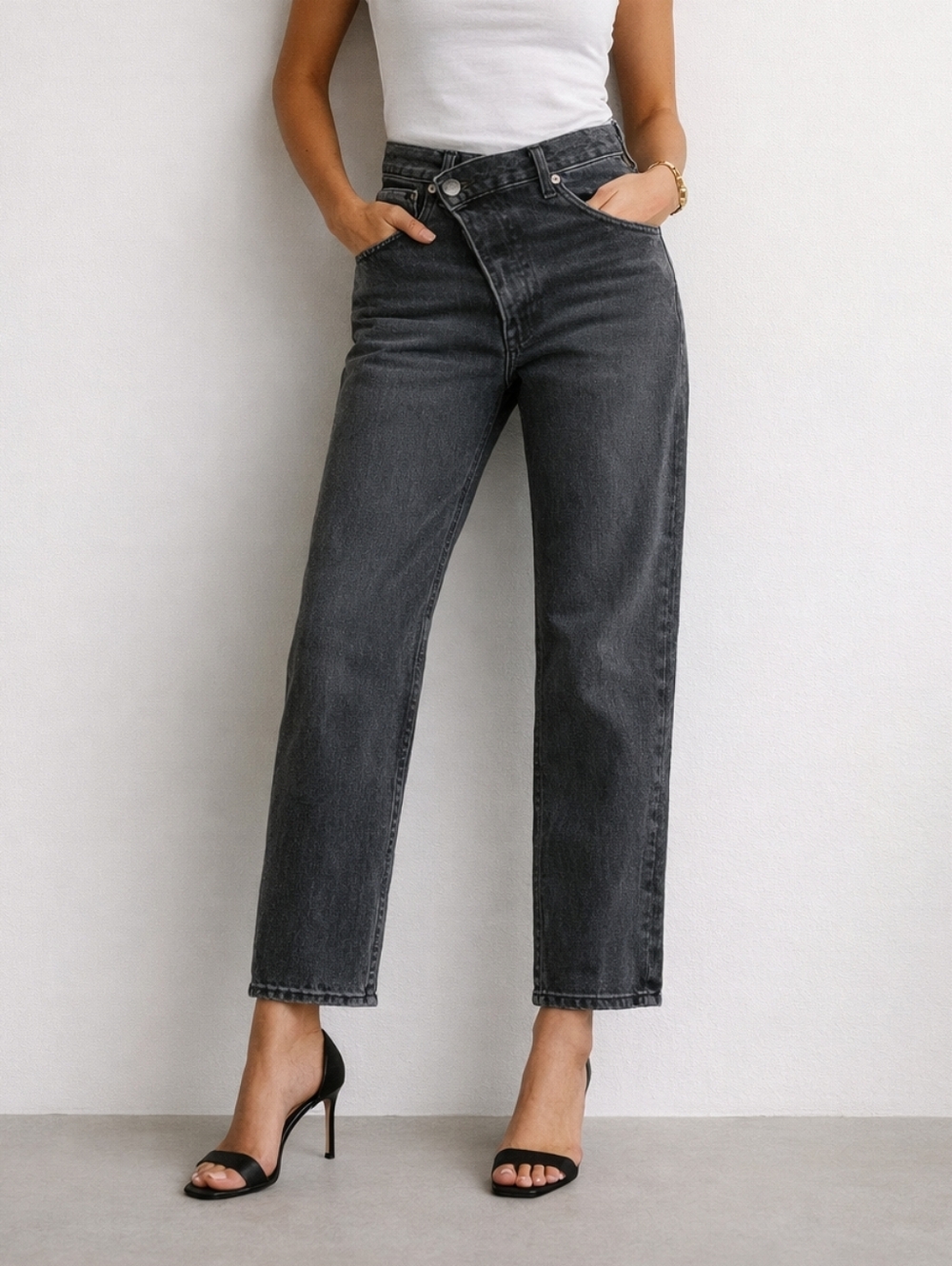 Agolde Straight Leg Jeans in Washed Black